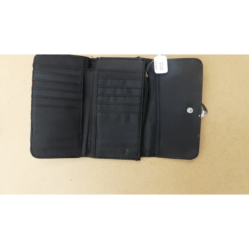 Claires claire trifold